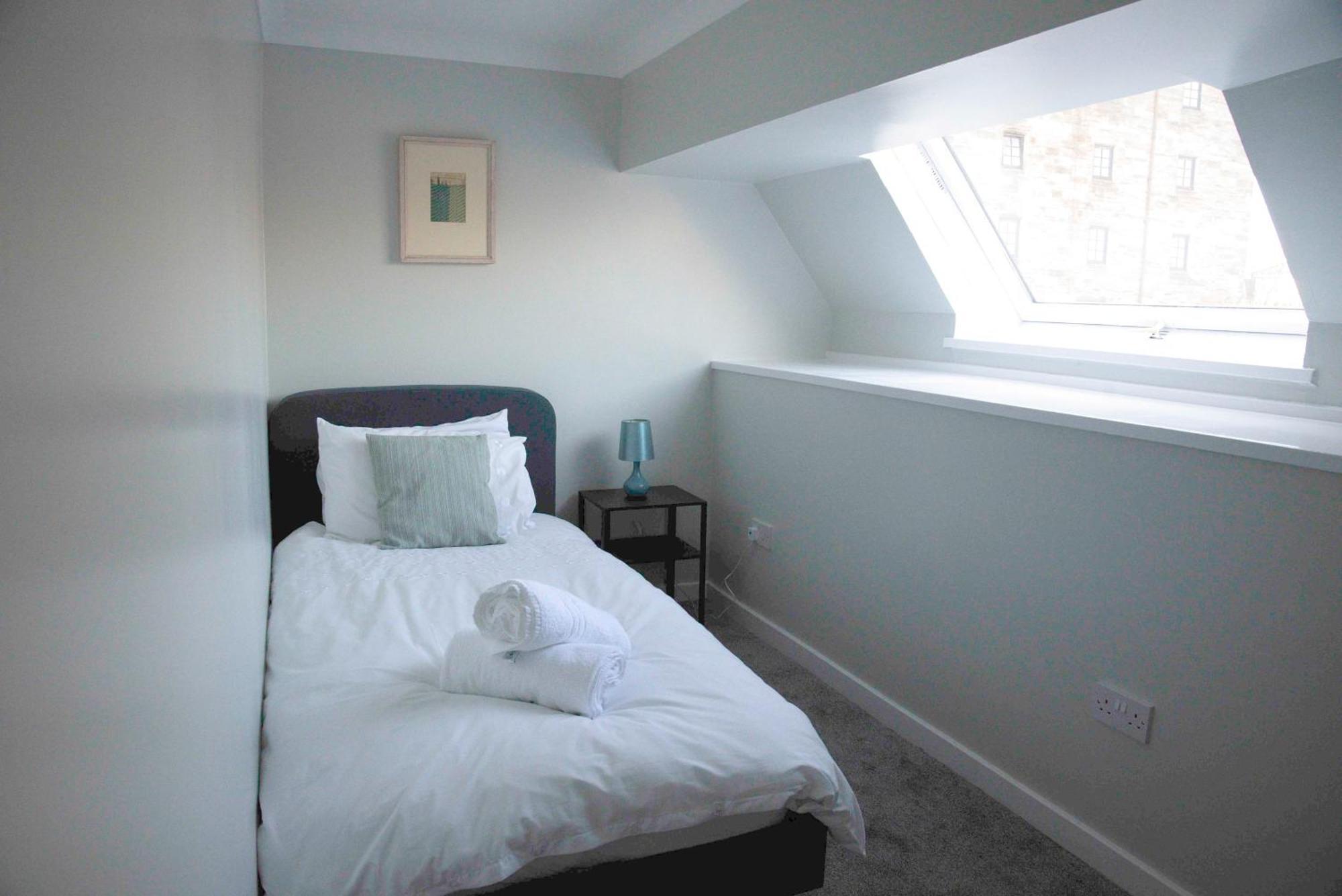 Fabulous Stylish Flat In Merchant City & Free Secure Parking Глазго Экстерьер фото
